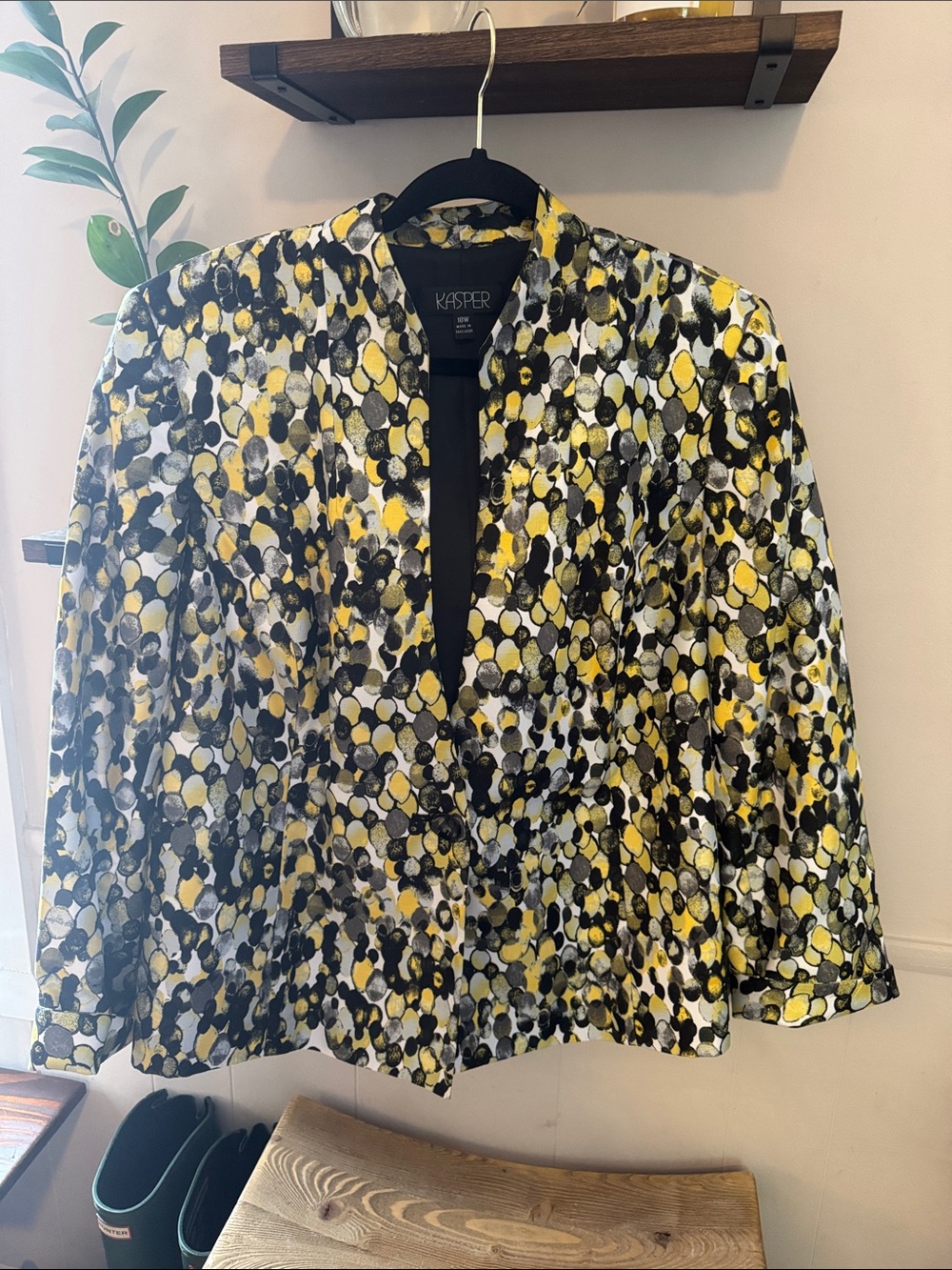 Kasper Yellow, Black & White Abstract Dot Blazer 18W